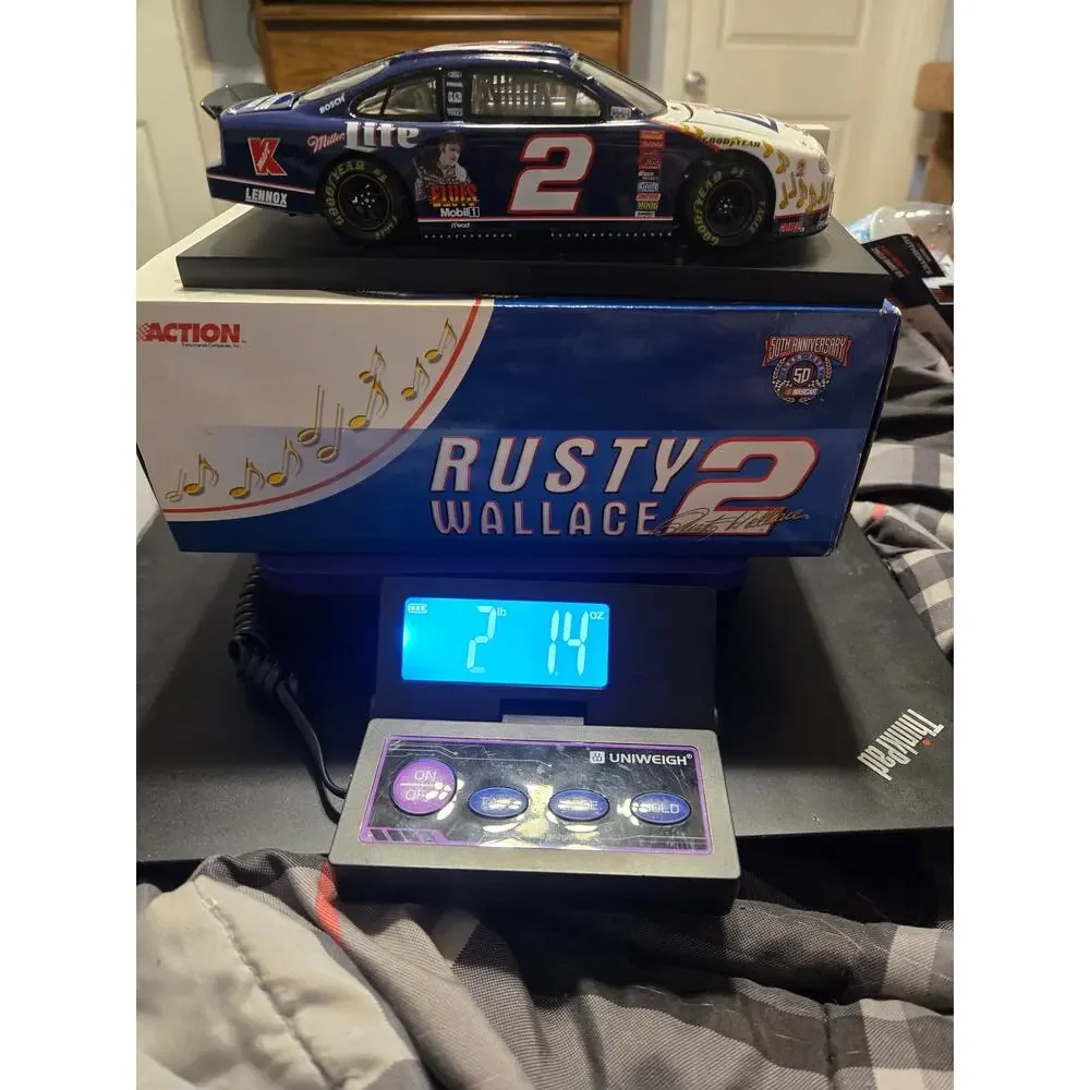 Rusty Wallace #2 Miller Lite Elvis TCB 1998 Ford Taurus 1:24 Action NASCAR